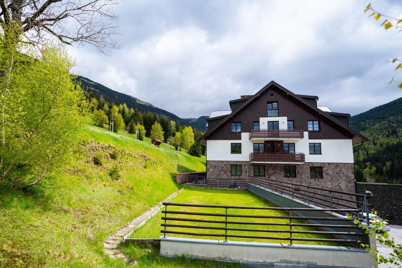 Apartman Svaty Petr Špindlerŭv Mlýn Exterior foto